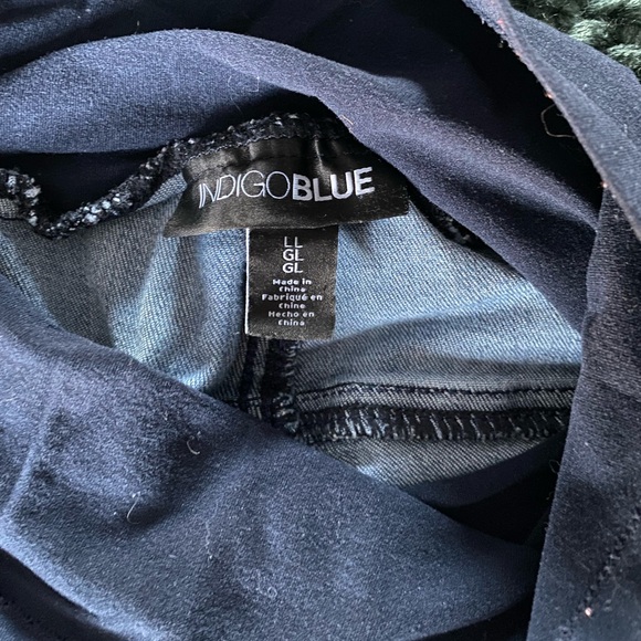 Two pairs of size L maternity jeans - Picture 5 of 5